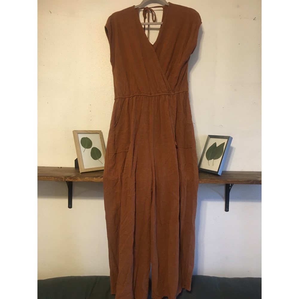Universal Thread • linen blend romper • size L